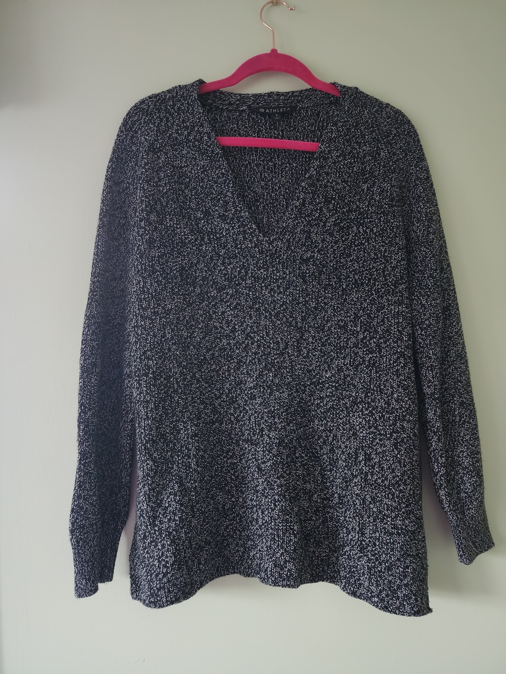 Athleta Black & White Marled V-Neck Knit Sweater
